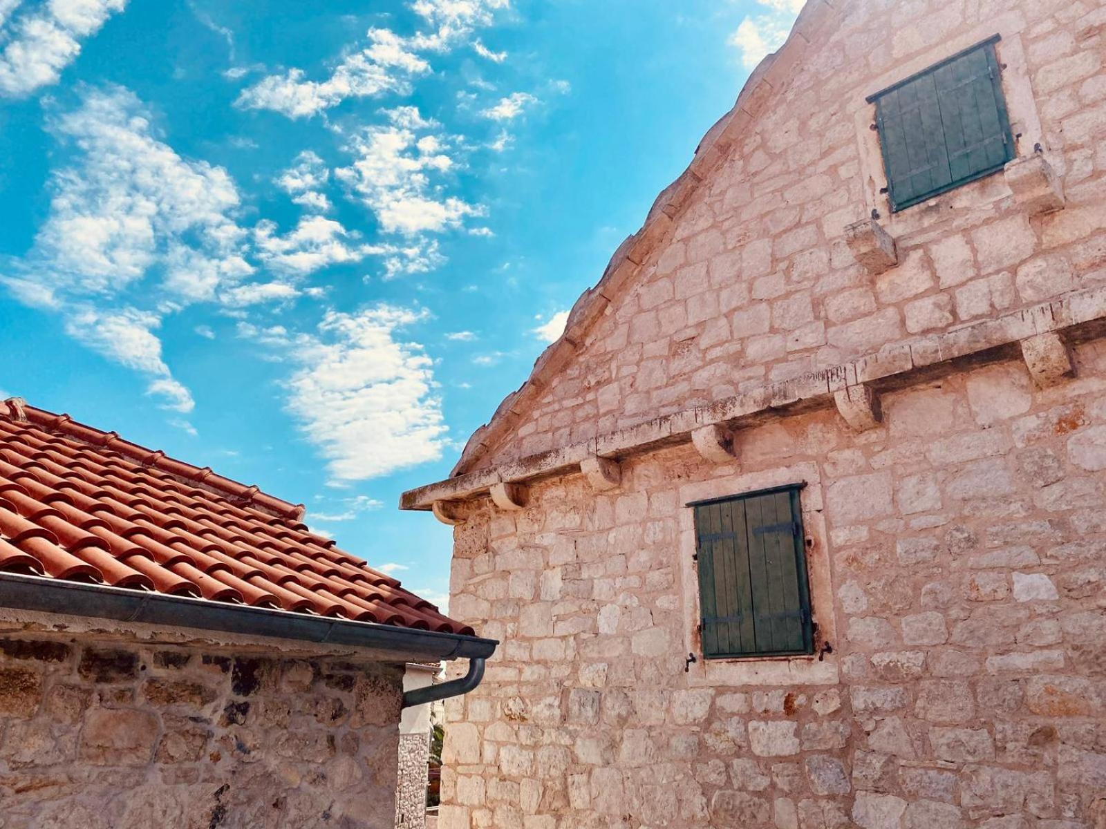 Apartments Sandra In The Historical Center Of The City Supetar Kültér fotó